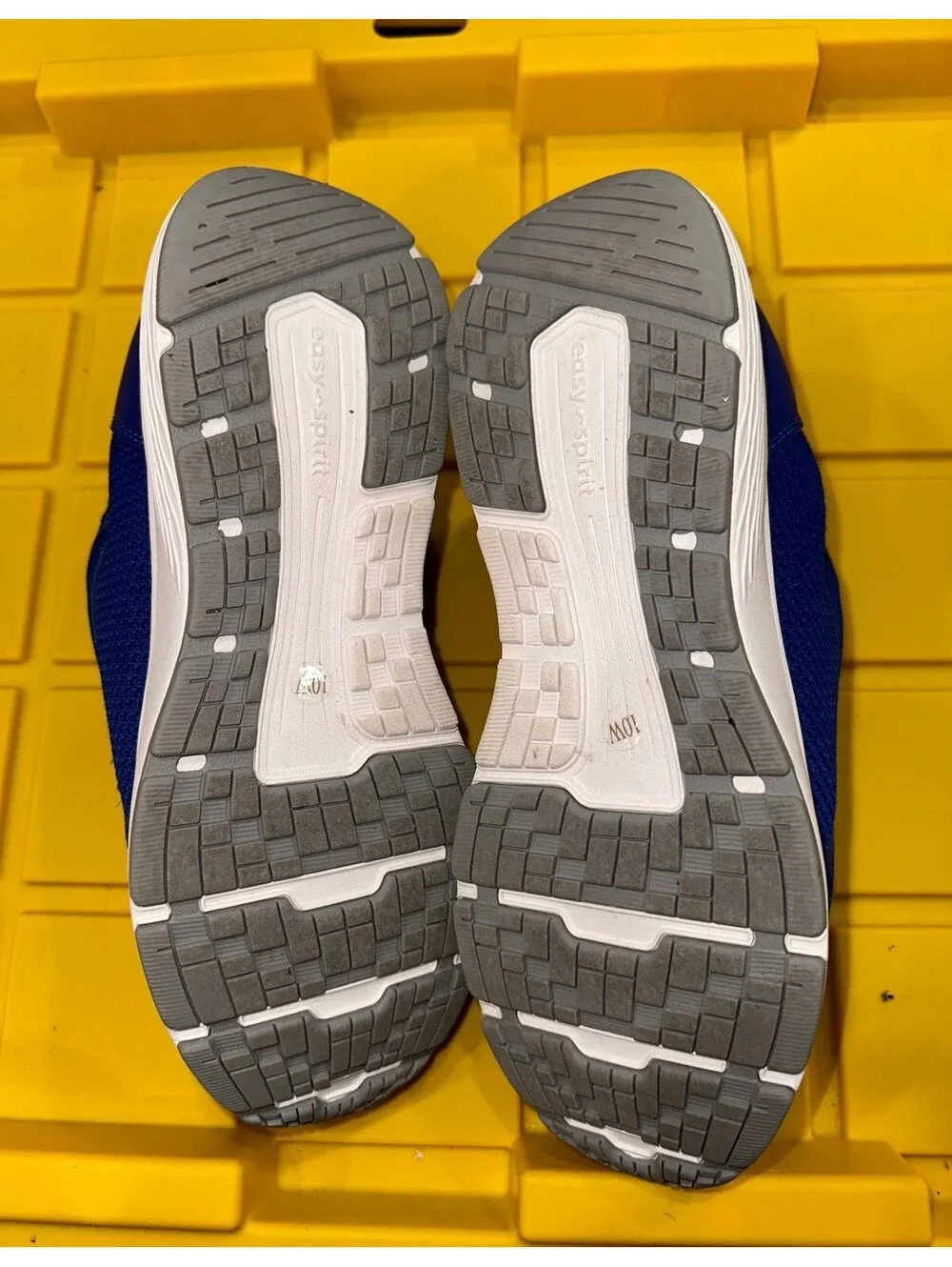 Easy Spirit zip up blue shoes size 10 W